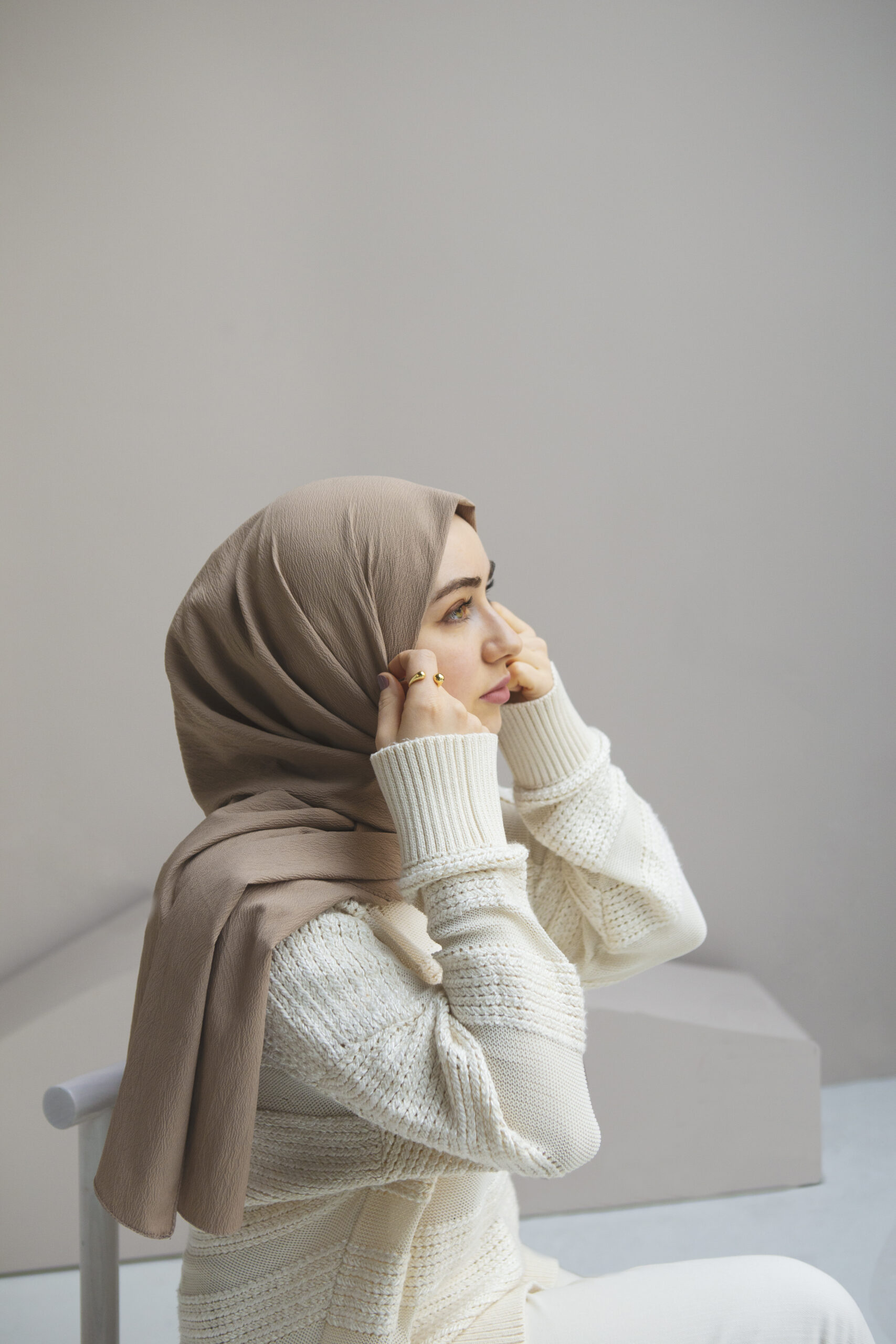 beautiful-woman-wearing-hijab (2)